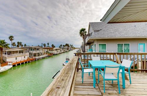 Port Isabel House | Canal-Front Extravaganza