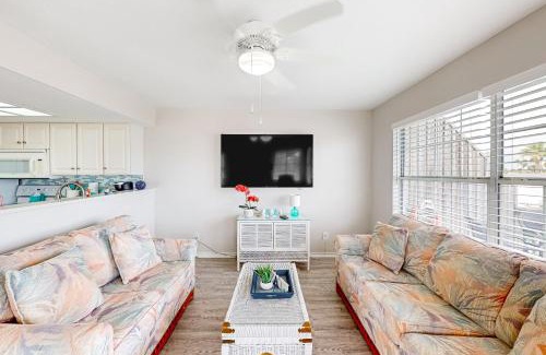 Port Isabel House | Canal-Front Extravaganza