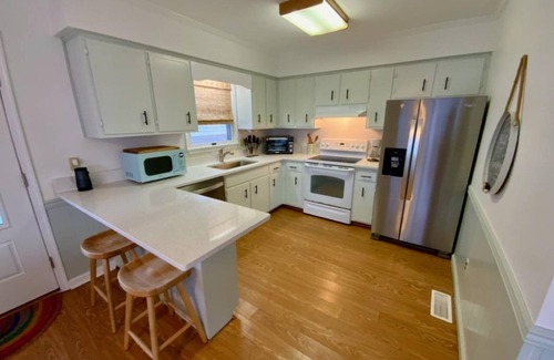 Fenwick Island House | Canal Front Views, Boat Dock, Kayaks, 10" Walk to the Beach, Free Activities inc. Golf at Bear Trap.