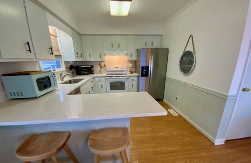 Fenwick Island House | Canal Front Views, Boat Dock, Kayaks, 10" Walk to the Beach, Free Activities inc. Golf at Bear Trap.