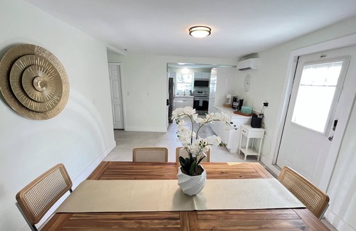 Weeki Wachee Gardens House | Canal home with direct river and gulf access, kayaks, hot tub, boat & motor inc