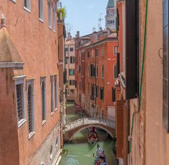 San Marco House | Canal View San Marco Luxury Rooms