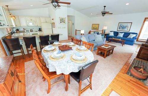 South Bethany Harbor House | Canalfront Retreat w/Dock, Kayaks & Screened Porch – Pet-Friendly!