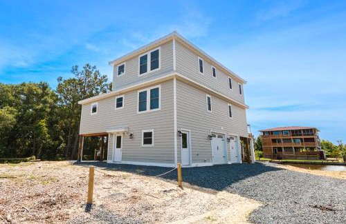 Carova Beach House | Canalfront, water views, wild horses! 4x512, No Bad Days