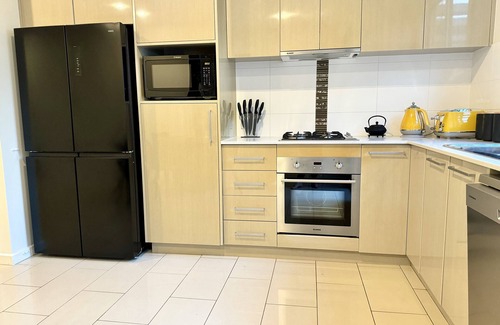 Crace House | Canberra Accommodation - modern 2BR townhouse in Crace - Free Wifi & parking