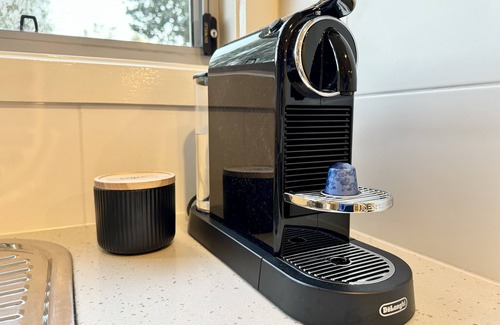 Crace House | Canberra Accommodation - modern 2BR townhouse in Crace - Free Wifi & parking