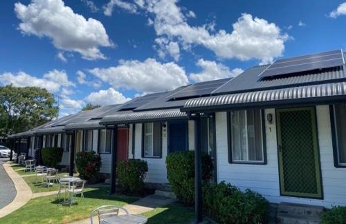 Queanbeyan Hotel | Canberra Ave Villas