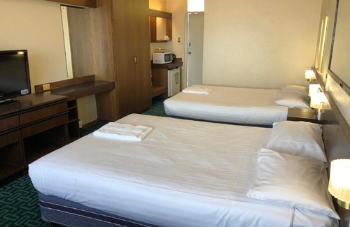 Lyneham Hotel | Canberra Lyneham Motor Inn