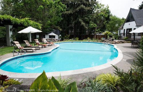 Browns Valley Bed & Breakfast | Candlelight Inn Napa Valley