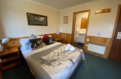 Thredbo Hotel | Candlelight Lodge