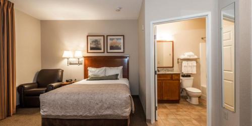 Burlington Hotel | Candlewood Suites Burlington by IHG