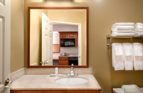 Hawthorne Hotel | Candlewood Suites LAX Hawthorne by IHG