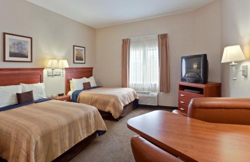 Medford Hotel | Candlewood Suites Medford by IHG