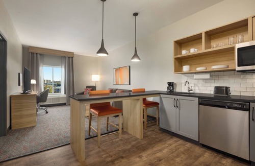 East Mesa Hotel | Candlewood Suites Mesa Phoenix East by IHG