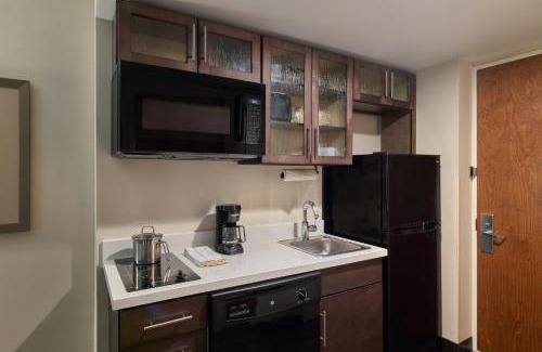Garment District Hotel | Candlewood Suites NYC -Times Square by IHG
