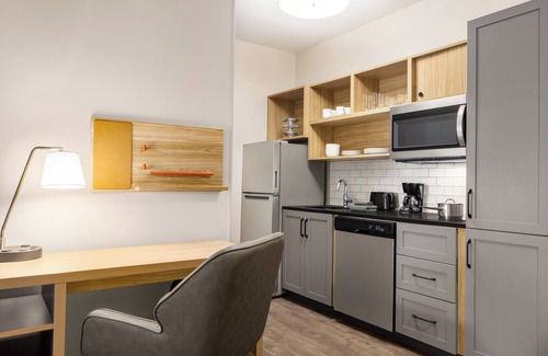 Pecos Hotel | Candlewood Suites Pecos by IHG
