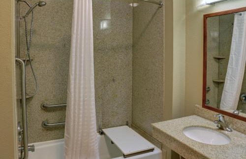 Texarkana Hotel | Candlewood Suites Texarkana by IHG