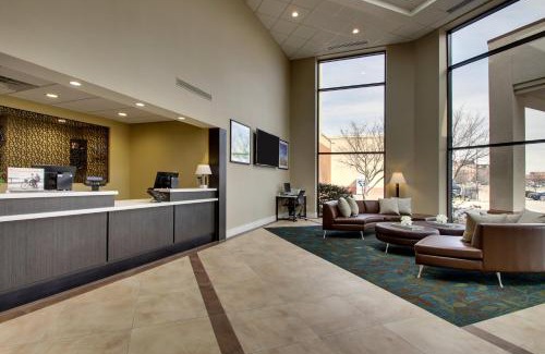 Wichita Hotel | Candlewood Suites - Wichita East by IHG