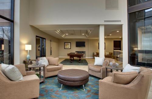 Wichita Hotel | Candlewood Suites - Wichita East by IHG