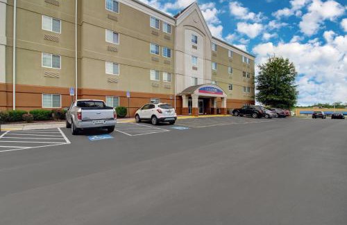 Winchester Hotel | Candlewood Suites Winchester by IHG