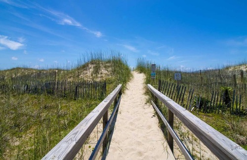 Hatteras House | Cane Salato 4 bedroom Home in Hatteras Colony South