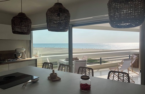 Canet-Plage Apartment | CANET SUD PANORAMIC SEA VIEW EXCEPTIONAL APARTMENT