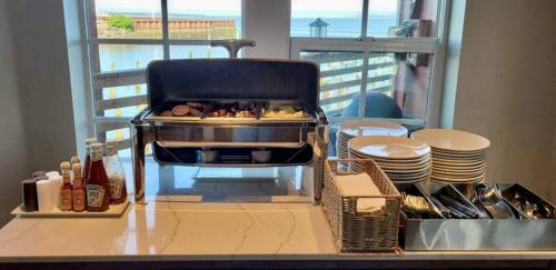 Astoria Hotel | Cannery Pier Hotel & Spa
