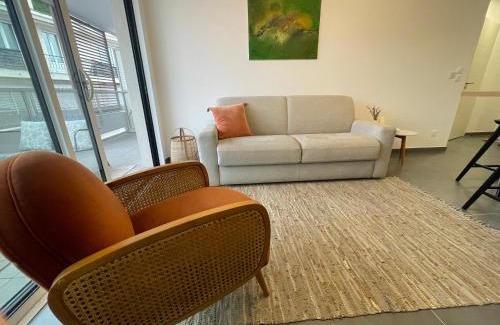 Riou - Petit Juas - Av de Grasse Apartment | Cannes, appartement avec parking+terrasse, Croisette à pied!