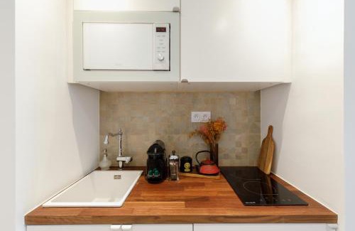 California - Pezou Apartment | Cannes Californie, Calm, AC, terrace, swimming pools, tennis
