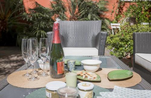Riou - Petit Juas - Av de Grasse Apartment | Cannes La Vie - Palais, plages, clim, terrasse