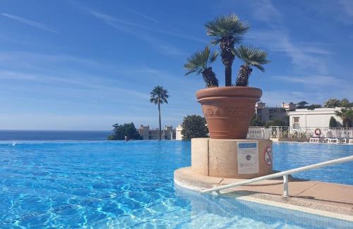 La Croix des Gardes Apartment | Cannes & More