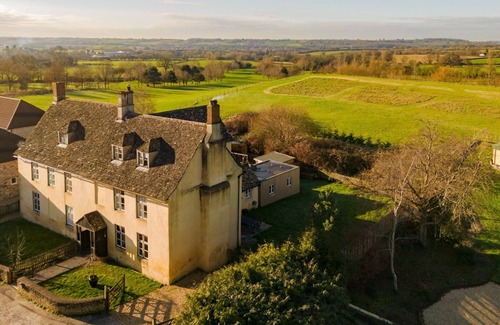 Wotton-under-Edge Cottage | Canons Court Lodge - Wotton-Under-Edge - Dog friendly