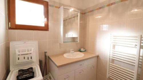 Saint-Jacques-des-Blats House | Cantal Gite au pied du Griou Super Lioran