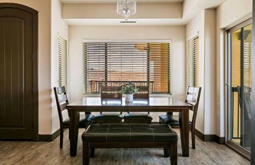 St. George Apartment | Canthony's Cottage W301 condo