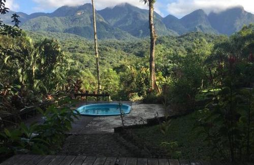 Morretes Ski Chalet | Cantinho do Bem - Lindo Chalé com piscina exclusiva e vista pra Serra do Mar!