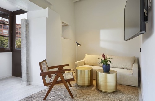 Barri Vell Apartment | Canvas Apartments & Lofts Girona, Situados en el río Onyar