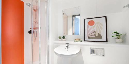 Southampton City Centre Apartment | Canvas Capital House in Southampton