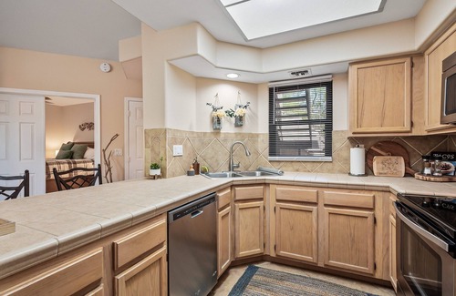 Finisterra Condo | Canyon Retreat in the Foothills - resort style living w/hiking
