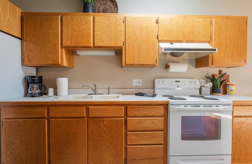 Twin Falls House | Canyon Rim Home - Heated Pool, Hot Tub, Game Room