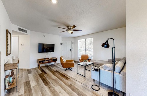 Tucson Apartment | Canyon View #1203