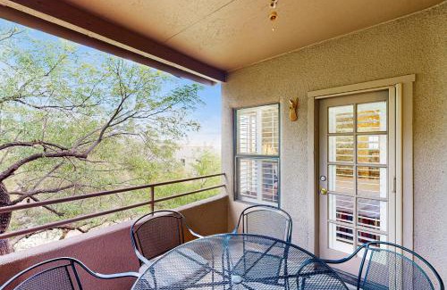 Tucson Apartment | Canyon View #15205