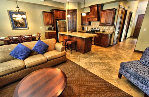 Washington Apartment | Canyon Villas at Coral Ridge