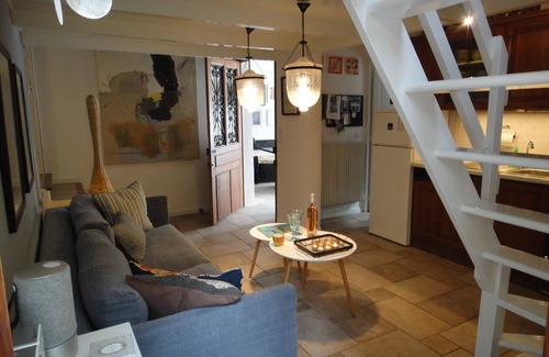 Cap-d'Antibes Apartment | Cap d'Antibes, close to the water, air-conditioned, apartment in charming property