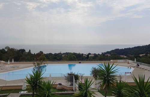 Cap Esterel Apartment | Cap Esterel, T2 Confortable 4/5 Personnes, Climatisé Avec Très Belle vue sur mer