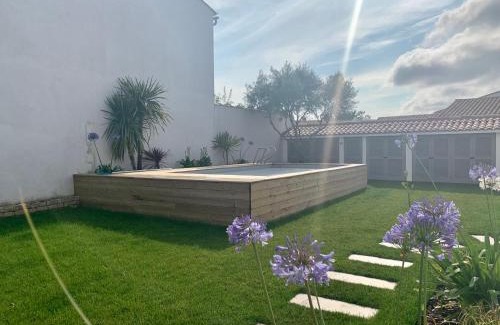Saint-Martin-de-Re House | CAP O SUD grande maison avec Piscine à St Martin de Ré