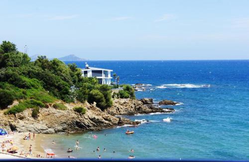 Saint-Aygulf Hotel | "Cap Riviera" Hotel & Restaurant Saint Aygulf