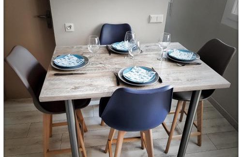 Mediterranee Apartment | -CAPCIR- Standing, cosy, 50m de la plage, parking, wifi