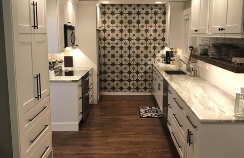 Seattle Metro Area House | Cape Cod Gem - Walk Columbia City & Lake Washington Parks
