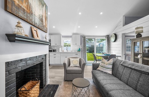 West Dennis Cottage | Cape Cod Retreat Perfect for Families, Close to Beaches