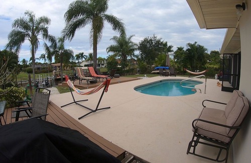 Caloosahatchee House | Cape Coral Lovers Home with Lido canal view